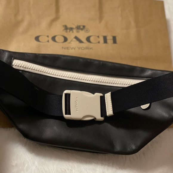 NWOT Mens Coach Belt bag in black, gray, & white - Picture 4 of 7